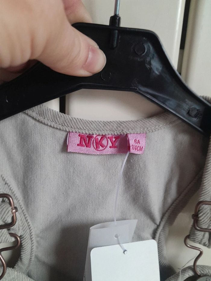 Robe kiabi 👧 taille 6ans neuf - photo numéro 2