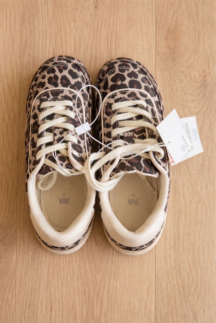 Baskets Zara fille T30 léopard NEUVES - photo numéro 2