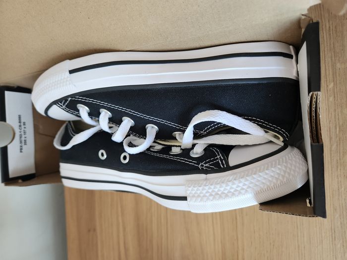 Basket converse neuves - photo numéro 2