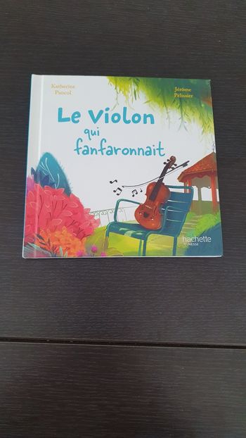 Le violon qui fanfaronnait
