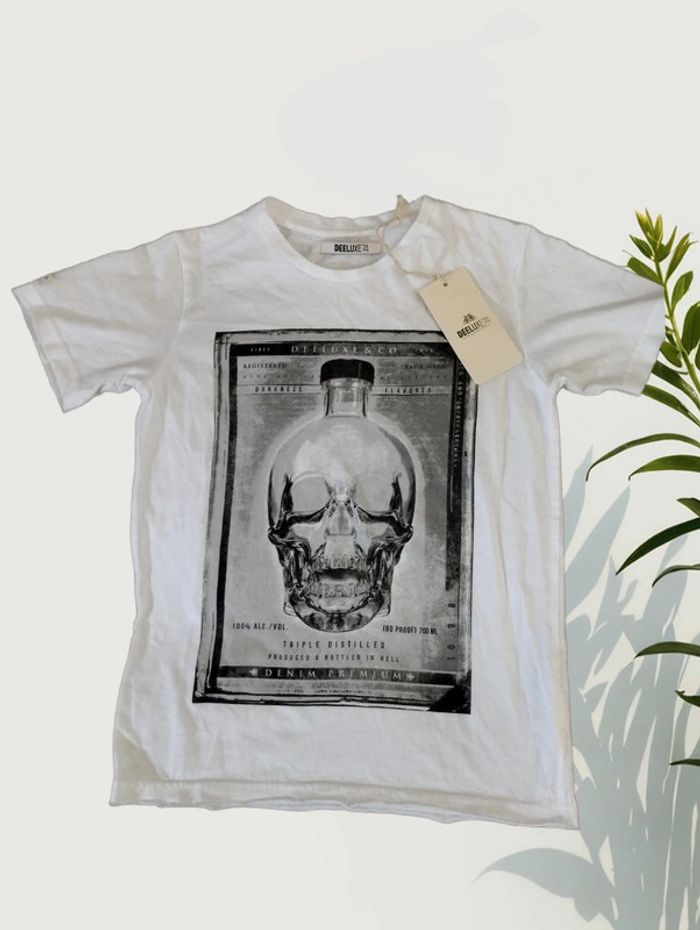 T-shirt neuf manches courtes deeluxe 74