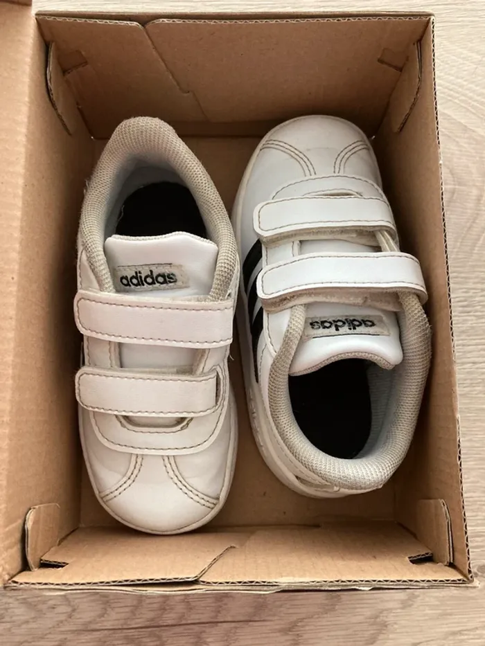 Baskets Adidas Bébé - photo numéro 3