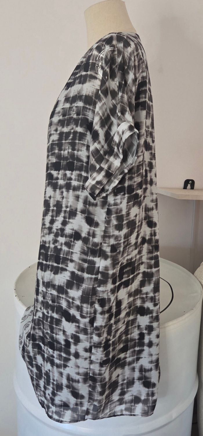 ROBE MANGO COLLECTION Noir & Blanc – Coupe Fluide – Taille L – Chic & Intemporelle