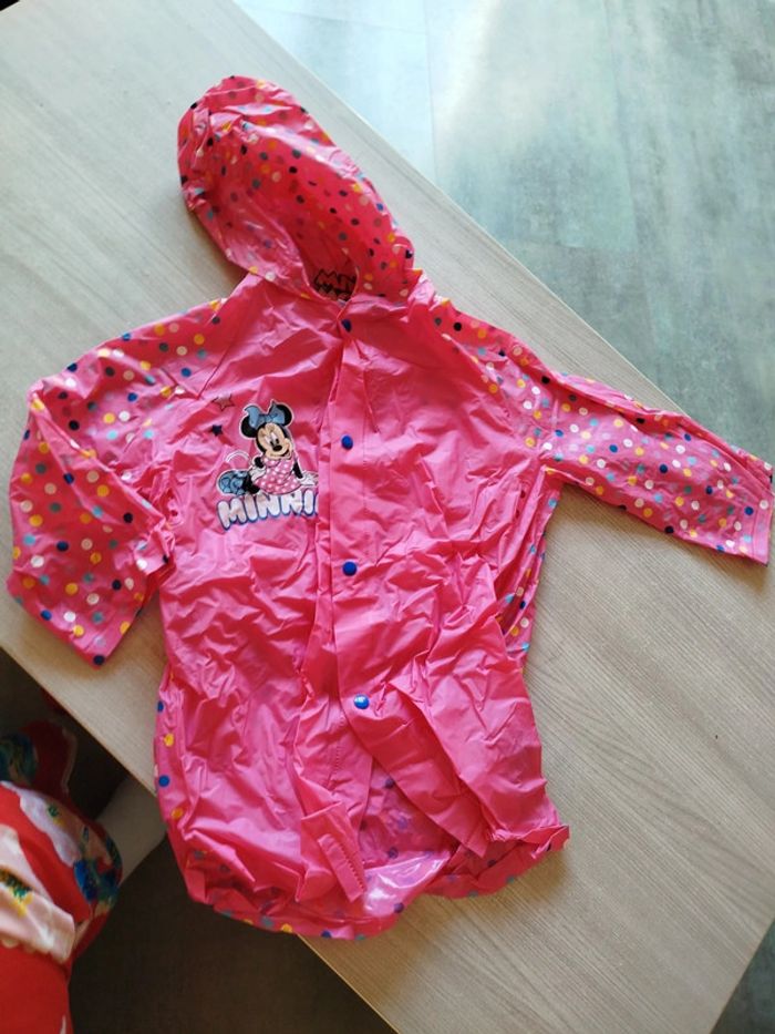Vêtements Minnie 4 ans neuf