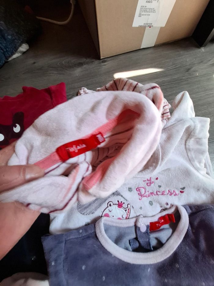 Lot 6 Pyjamas velours - photo numéro 4