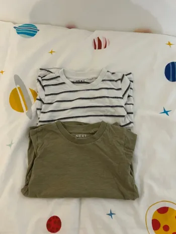 Lot t shirt manche longue next 1 1/2-2ans