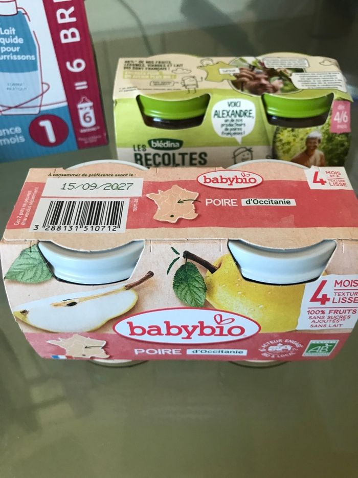 Lot petit pot bébé et lait guigoz 1 er âge - photo numéro 2