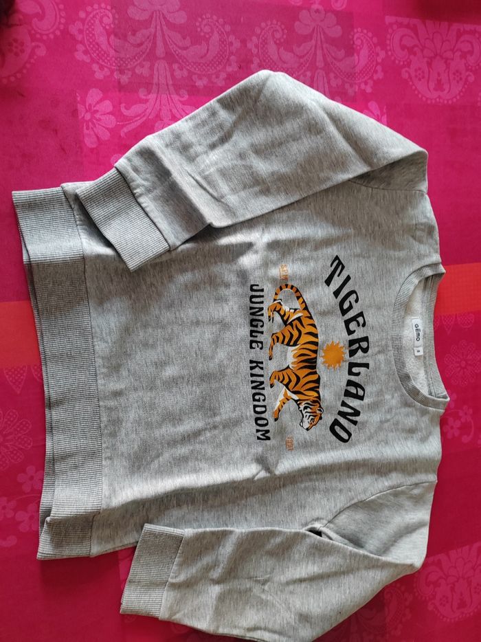 Lot de 4 pulls 8 ans - photo numéro 3