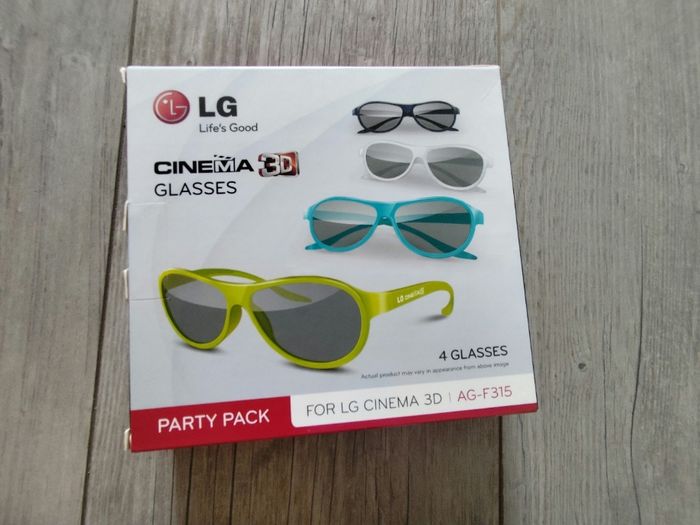 Coffret LG de 4 paires de lunettes 3d