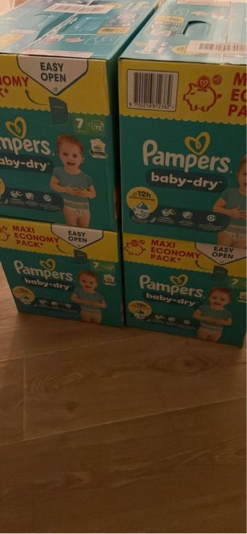 Pampers 