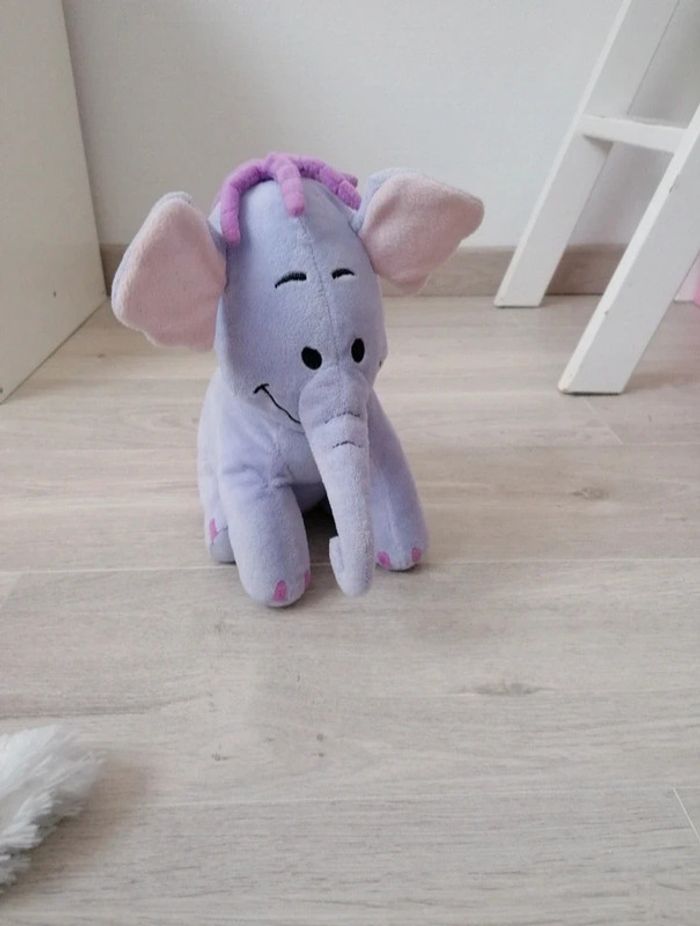 Peluche éfélant Disney