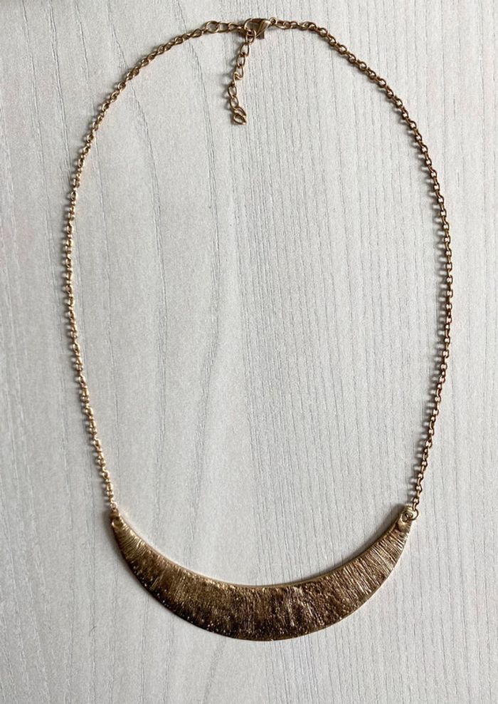 Collier formes géométriques doré noir et blanc - photo numéro 3