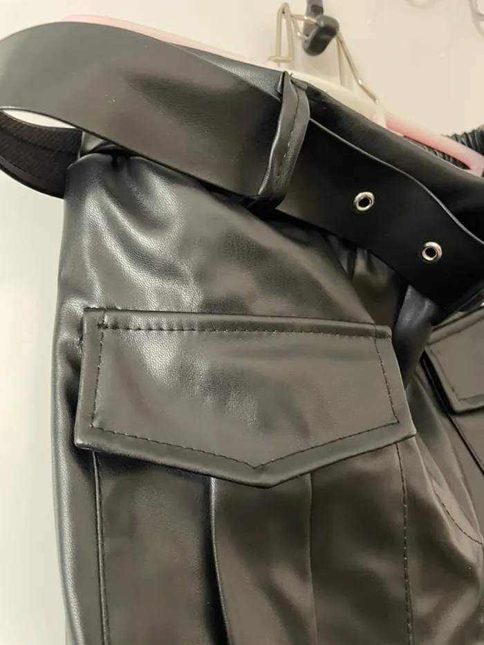 Jupe short simili cuir - photo numéro 3