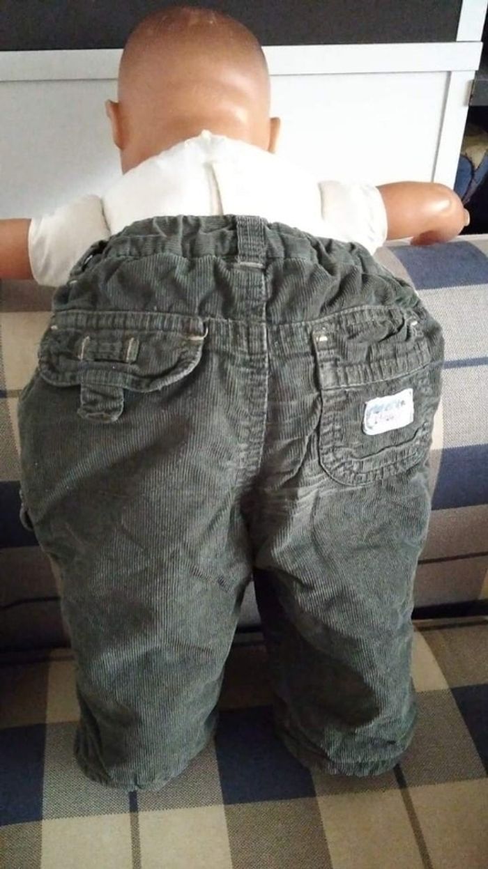 Pantalon 6 mois - photo numéro 2