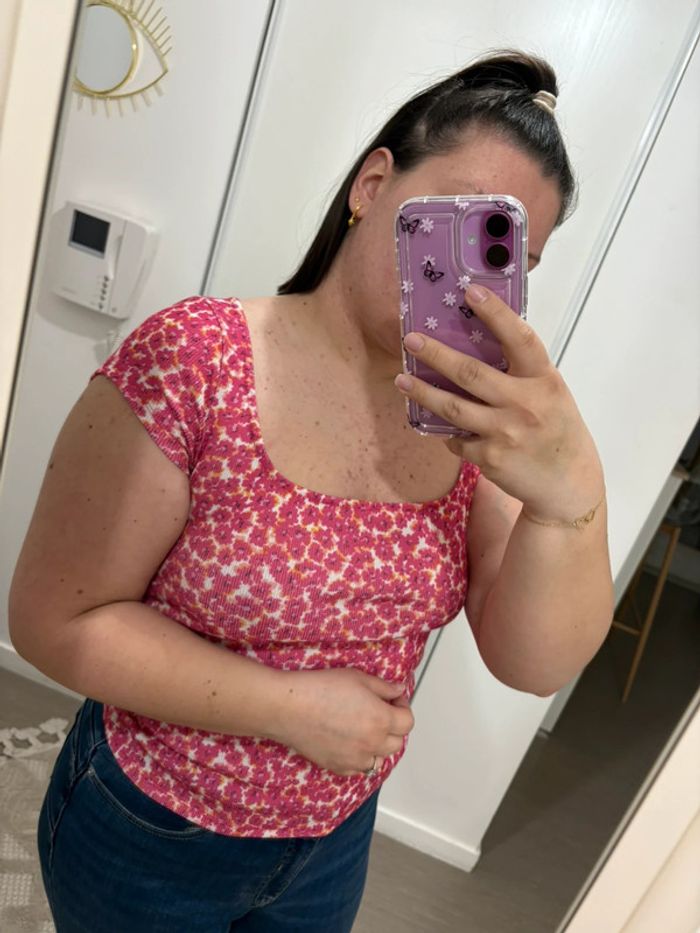 T shirt à fleurs - photo numéro 5