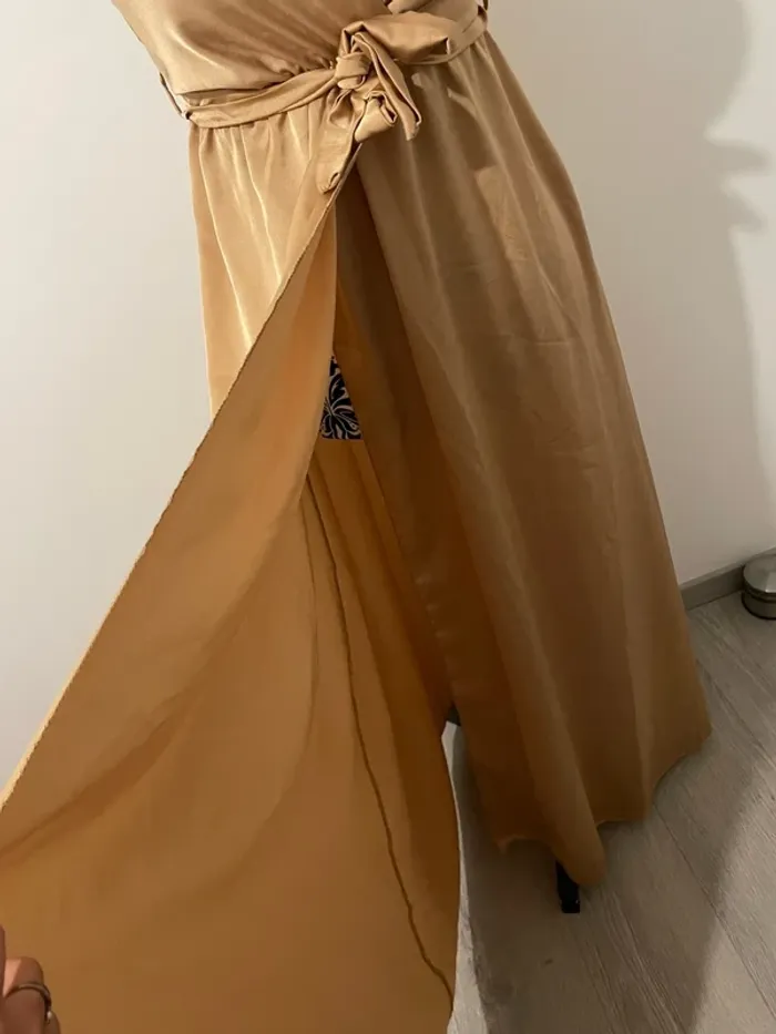 Robe de soirée longue taille 36 à bretelle cache cœur effet portefeuille - photo numéro 4