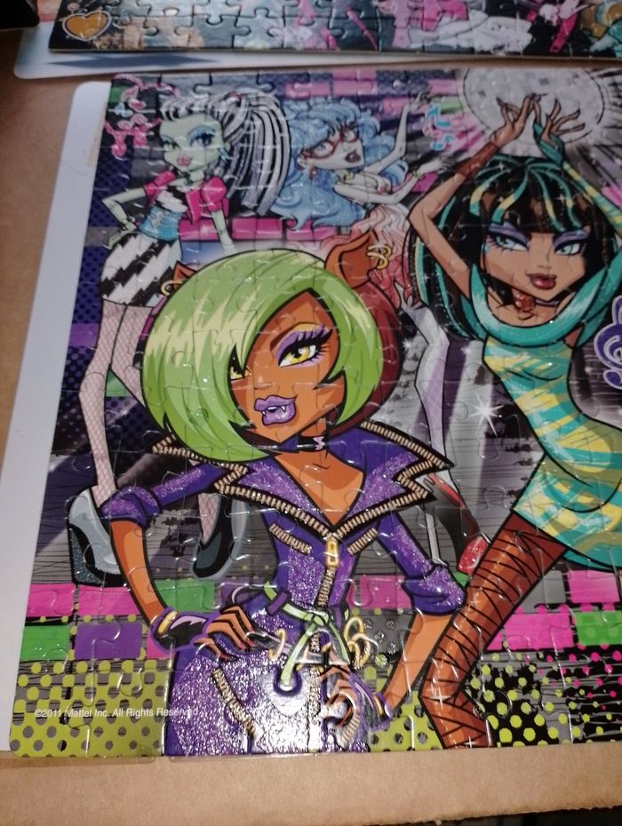 Lot de 2 puzzles monster high TBE complet - photo numéro 6