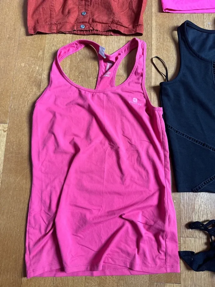 Lot de 9 débardeurs tops XS - photo numéro 2