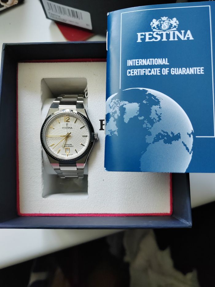 Montre femme Festina - photo numéro 2