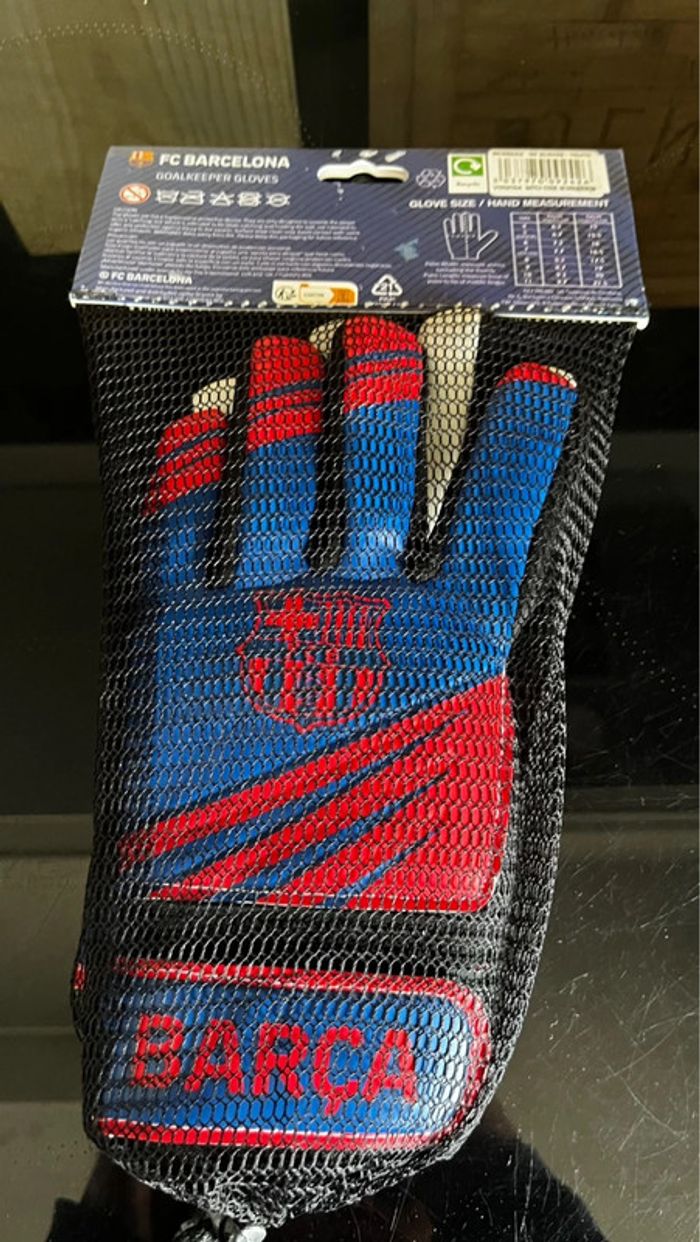 Gants gardien FC Barcelone taille 7 - photo numéro 2
