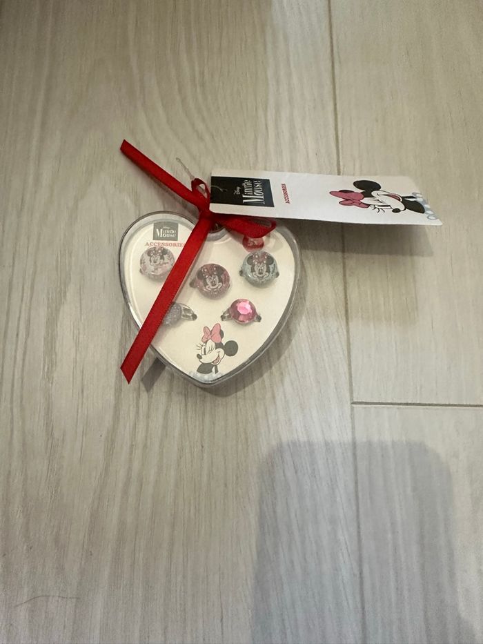 5 Bagues Minnie Disney neuf