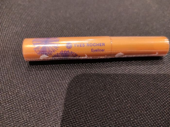 Eyeliner violet Yves rocher