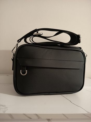 Sac bandoulière noir – Style moderne et pratique