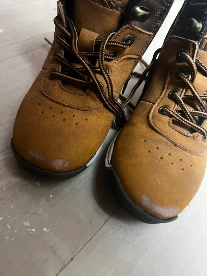Chaussures montante ellesse 30 - photo numéro 2