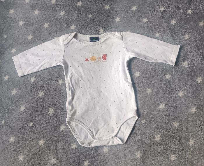 Lot de body 3 mois - photo numéro 2