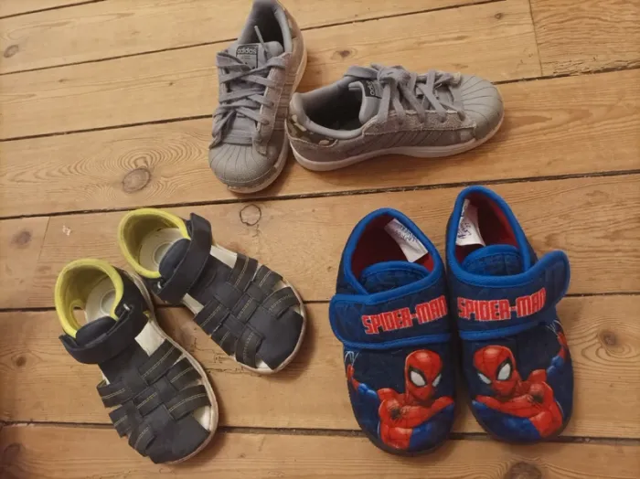 Lots de chaussures - photo numéro 2