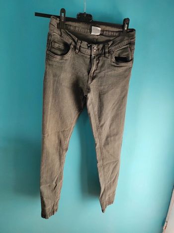 Jean gris noir