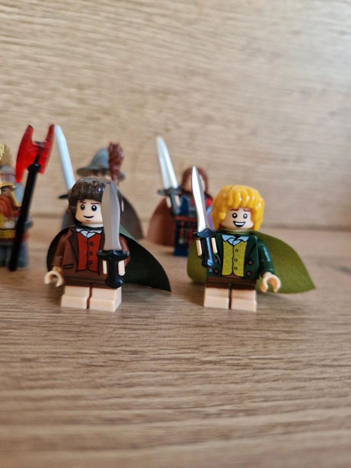 Figurines type lego 9 membres de la communauté de l'anneau seigneur des anneaux - photo numéro 4