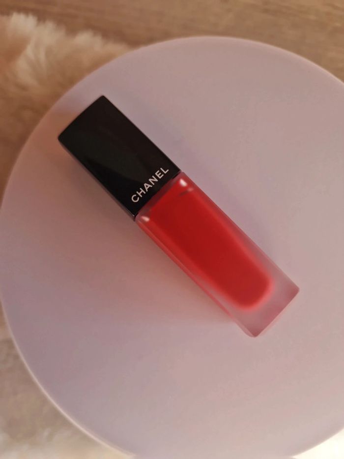 Rouge Allure INK
Rouge à lèvres mat liquide Chanel - photo numéro 10