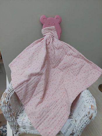 Nattou - souris silicone et doudou lange