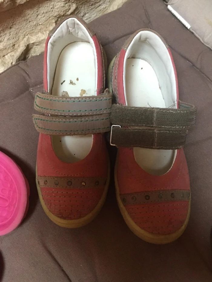 Lot de 4 paires de chaussures fille taille 28 - photo numéro 4