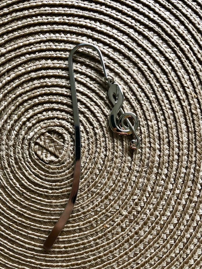 Marque page clé de sol neuf