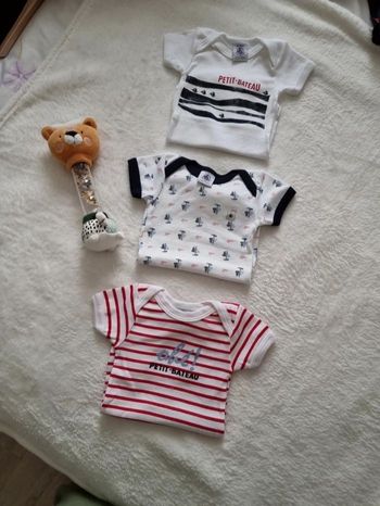 Lot bodie petit bateau