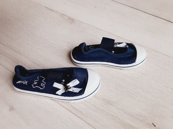 Chaussures baskets bleue brillantes Lulu Castagnette pointure 19 Neuves - photo numéro 4