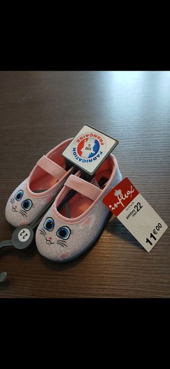 Chaussons fille 22