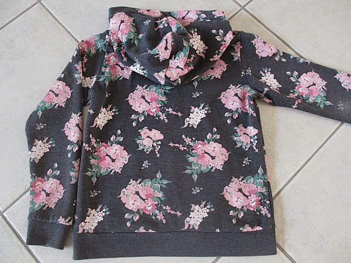 Sweat à capuche gris foncé avec motifs fleurs fille Magic - 10 ans - photo numéro 6