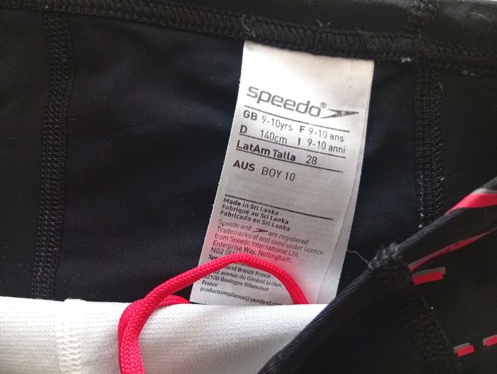 Maillot de bain Speedo 9-10 ans - photo numéro 2