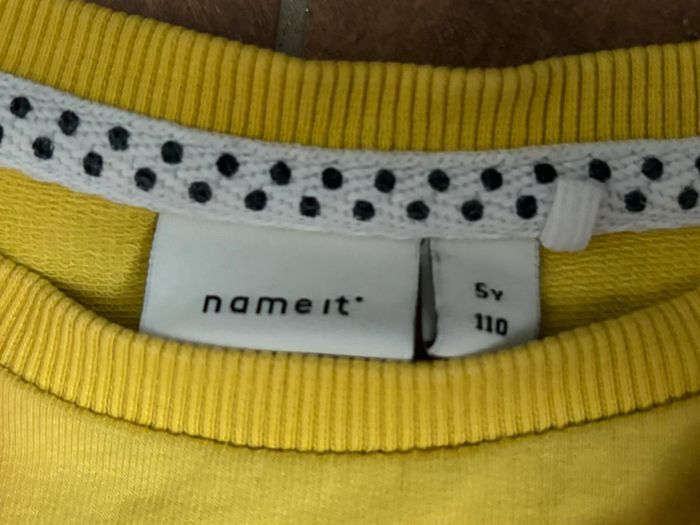 Pull jaune 5 ans - photo numéro 3