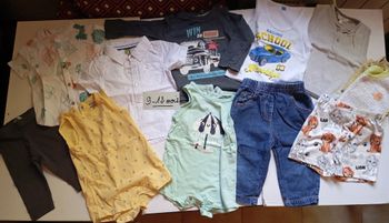 Vêtements Bébé 9-12 mois Lot N° 109
