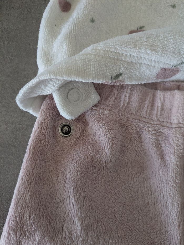 Pyjama 1 mois - photo numéro 2