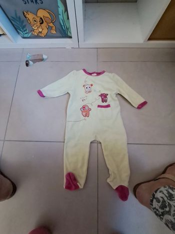 Pyjamas 9 mois