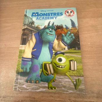 Livre «Monstres academy»