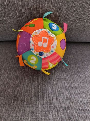 Balle d'éveil musical