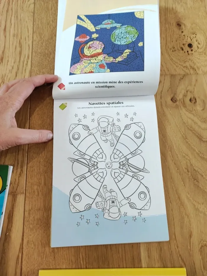 Lot 3 livres de coloriage - très bon état - photo numéro 10