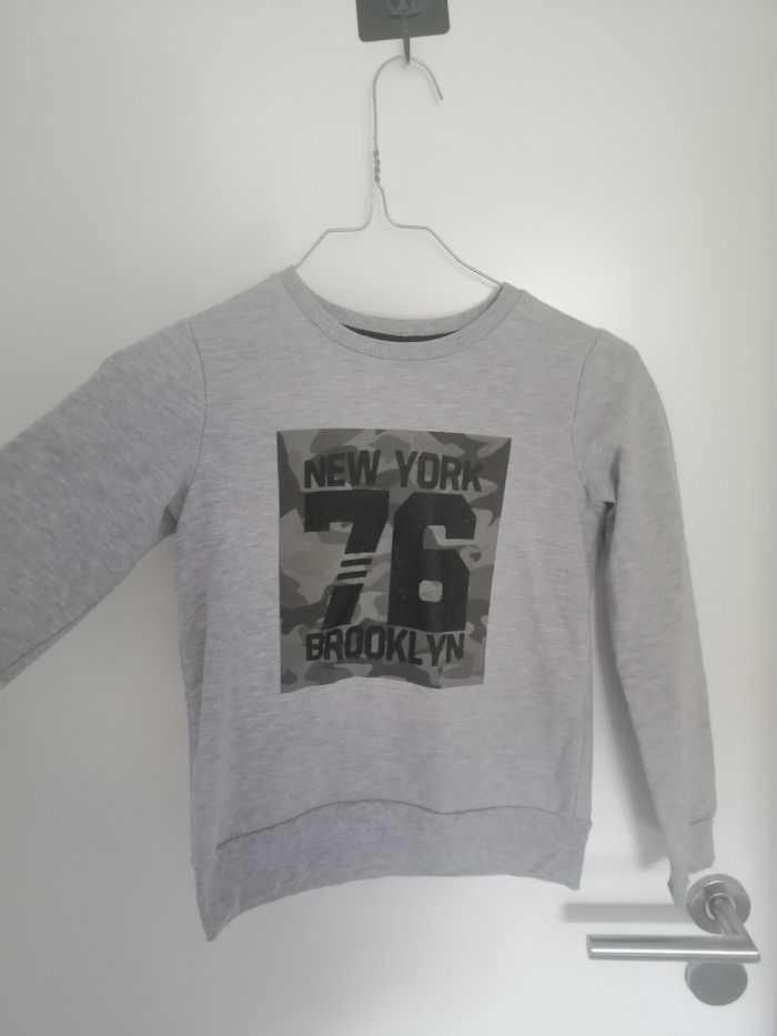 Pull garçon 8 ans