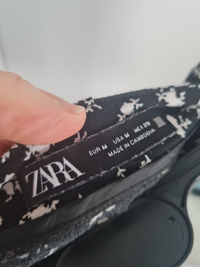 Jolie jupe noire zara - photo numéro 4